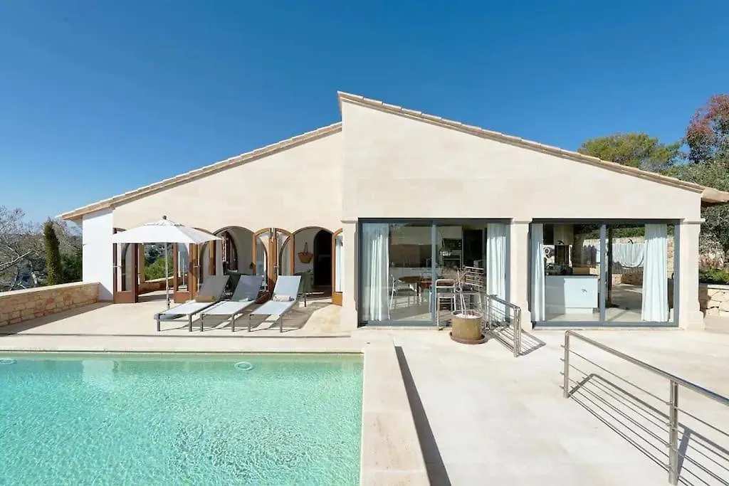 Descubre El Paraiso En La Villa Grand Bleu Playa A 500 Metros Opcion Piscina Climatizada A 30º Santanyi